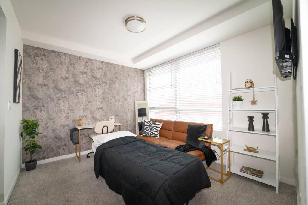 June Specials- Suite Spot Dtla- Free Parking For One Car! Los Angeles Ngoại thất bức ảnh