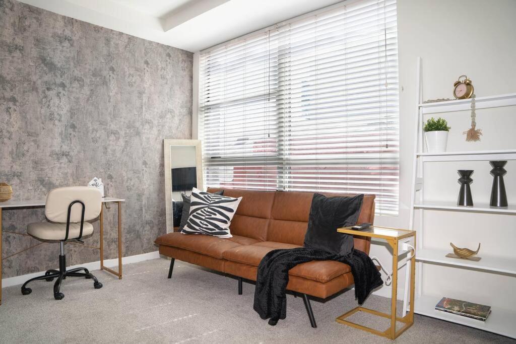June Specials- Suite Spot Dtla- Free Parking For One Car! Los Angeles Ngoại thất bức ảnh